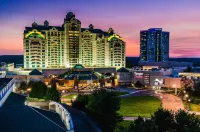 Grand Pequot Tower at Foxwoods Hotels near Foxwoods Resort Casino