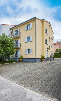 Apartments Bella Hotel a 