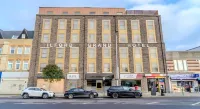 Ilford Grand Hotel