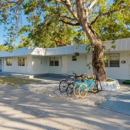 Drift Hotel