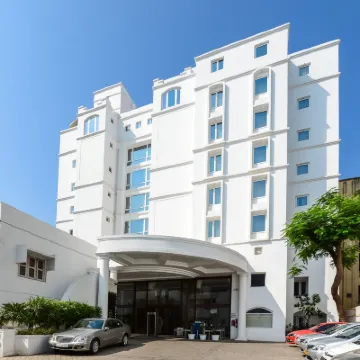 Lemon Tree Premier “The Atrium” Ahmedabad Hotels near Paldi