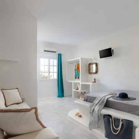 Manios Suites