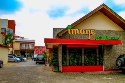 Image Hotel & Resto Hotel dekat Masjid Baitul Arqom