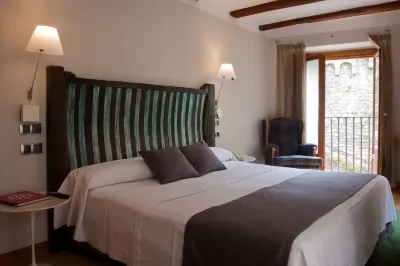 Hospederia Chapitel Hotels near Albergue Capuchinos
