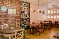 Hostal la Creu Hotels in Gratallops