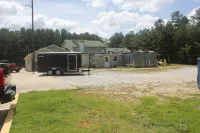 High Falls Inn & Suites Hotels in Barnesville