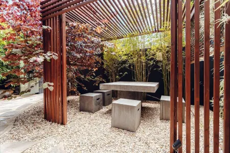 Sticky Rice Villas Отели рядом с достопримечательностью «Маунт Лофти Ботаник Гарден»