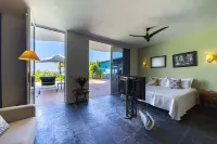 Suites at Sapphire Ocean Club