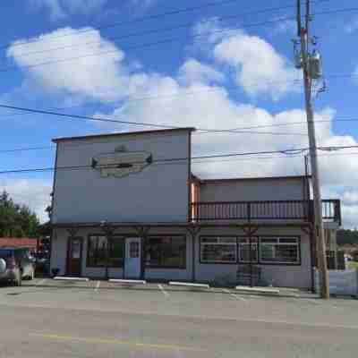Tyee Restaurant and Motel Hotel Exterior