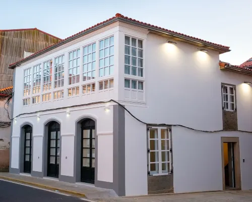 Pensión Domus Gallery Hotels in Arzua