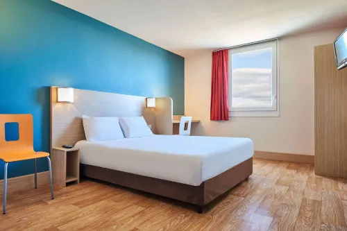 KYRIAD DIRECT CLASSE MONT DE MARSAN - ST AVIT Hotels in Mont-de-Marsan