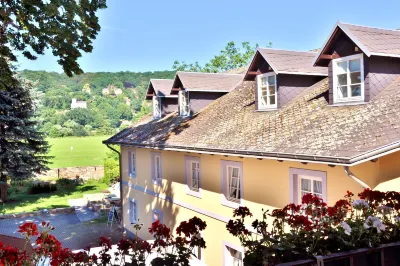 Hotel Alttolkewitzer Hof Hotels in Laubegast