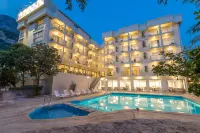 Ekici Hotel - Pools