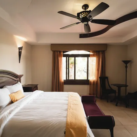 Hotel El Reith Lake