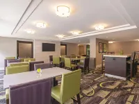 La Quinta Inn & Suites by Wyndham Portland