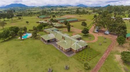 Game Haven Lodge Отели в г. Чигумула