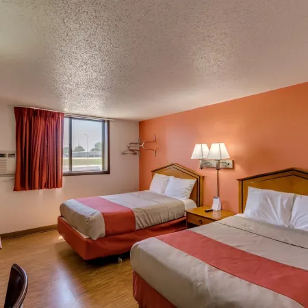Motel 6 Albert Lea, MN