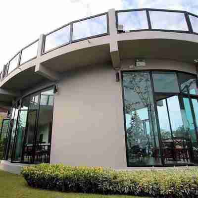 แลดูปราณ รีสอร์ท L'air du Pran Hotel Exterior