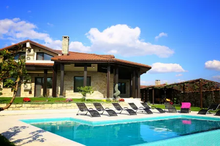 Villa Heaven Hills Отели в г. Albena