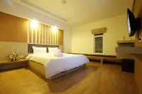 Pongjun Resort Hat Yai Hotels in Na Mom