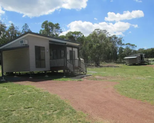 Just Red Wines Cabins Hotels in Stanthorpe