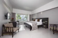 Mount Lavinia Hotel - balcony