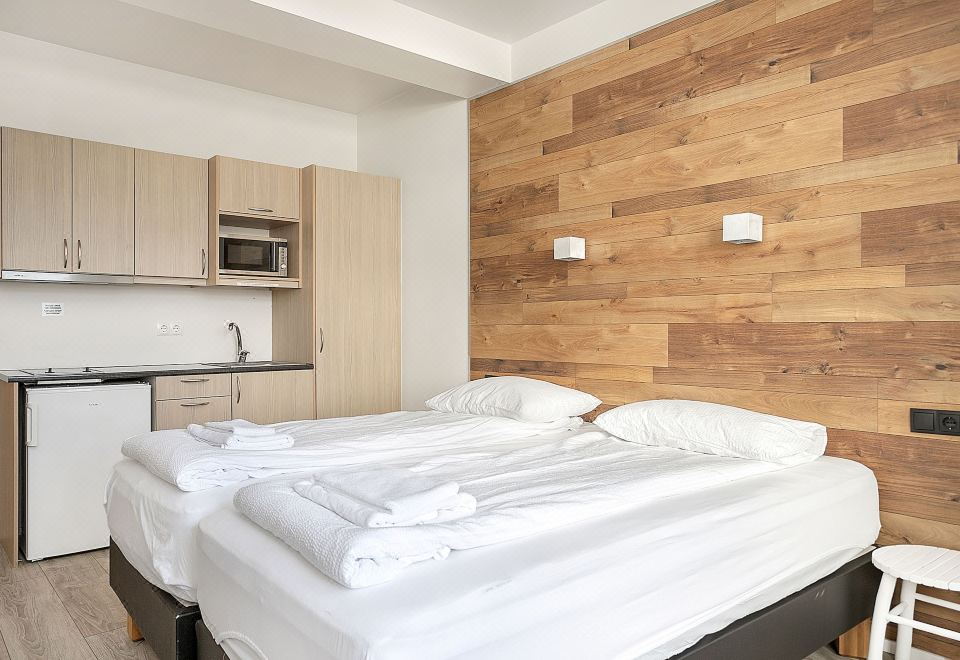 3. 스테이 아파트먼..