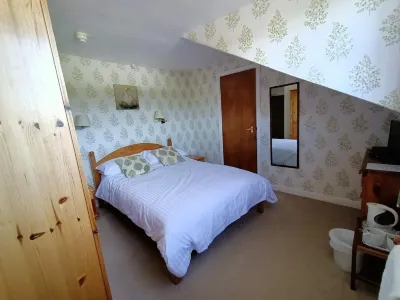 The Harp Inn Hotels in 
