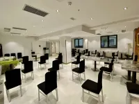 Chillout Hostel Zagreb - breakfast