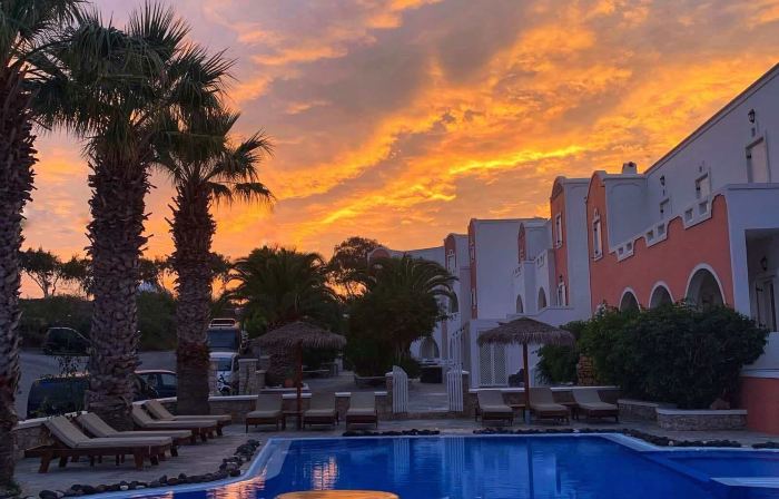 Villa Manos Hotel