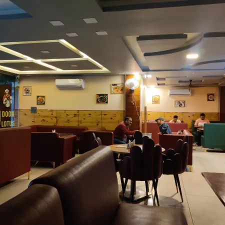 Hotel Doon Lotus