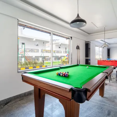 Treebo Skydale Premium Suites, 1500 Mtrs from Ooty Lake