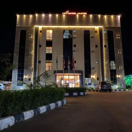 Rove Luxury Hotel and Suites