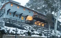 Aneeki Ski Lodge Hotel a Thredbo