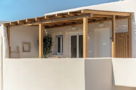 Almi of Naxos Отели рядом с достопримечательностью «Mitropolis Museum»