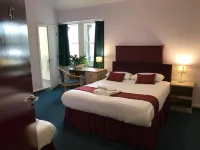 Hinsley Hall Hotels near Meanwood Park Cafe