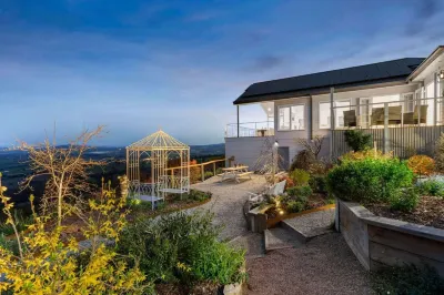 Skyline Views Yarra Valley s Elevated Escape