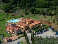 Hotel & Restaurant Casolare le Terre Rosse Hotels in San Gimignano
