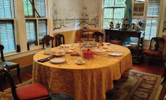 Lafleur Guest House