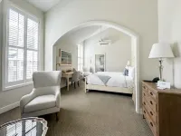 Briar Barn Inn Hotels in Essex County