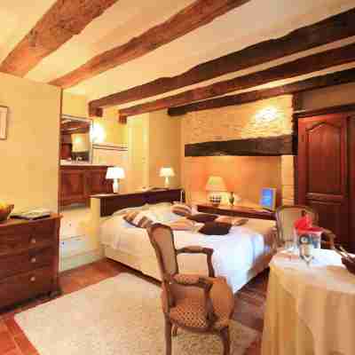 Hôtel de La Ferme LAMY : Havre de Paix 3 étoiles avec Piscine Rooms