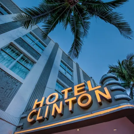 Clinton Hotel South Beach Отели рядом с достопримечательностью «Фламинго Парк»