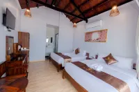 The Poplar Resort Hotels near Tạp hoá Đức Cường