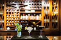 Regenta Resort & Spa By Riverside, Chitwan - bar