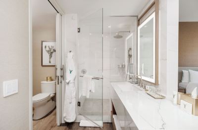 Standard King Room Yaamava' Resort & Casino at San Manuel Photo