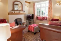 Jasmine Cottage-2BD in Heart of Bourton Hotel di Lower Slaughter