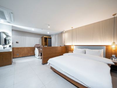 Hound Hotel Daegu Seongseo