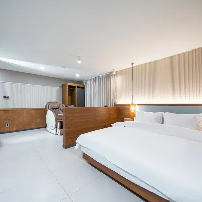 Hound Hotel Daegu Seongseo Hotels near Moda Outlet