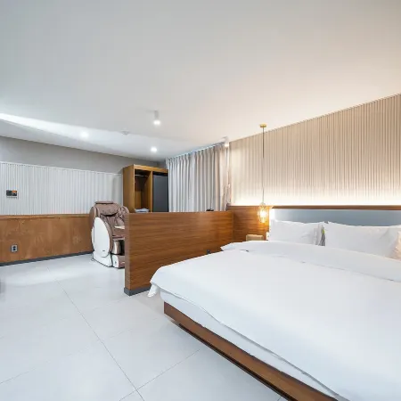Hound Hotel Daegu Seongseo