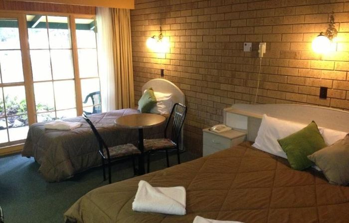 High Country Motor Inn